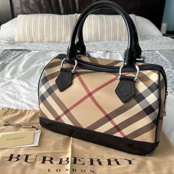 SOLD‼️ Burberry Nova Check Satchel - Picture 1 of 9